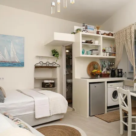 Coco's Luxury Naxos Apartment